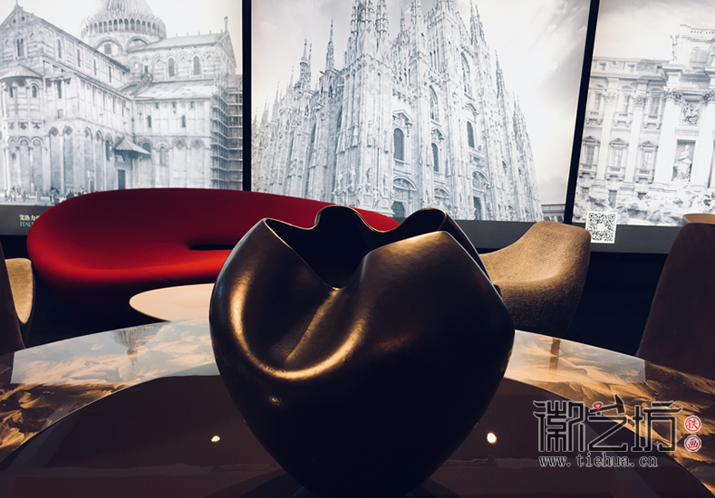 靈感與創(chuàng)意 2018設(shè)計(jì)上?；账嚪昏F畫參觀隨筆 (10)