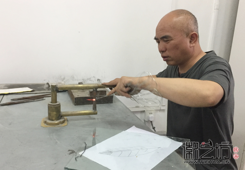 徽藝坊魏民春開(kāi)啟安師大鐵畫(huà)實(shí)踐課 (6)