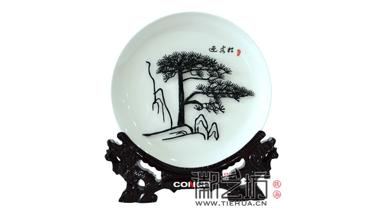 8寸瓷盤(pán)迎客松-效果圖2