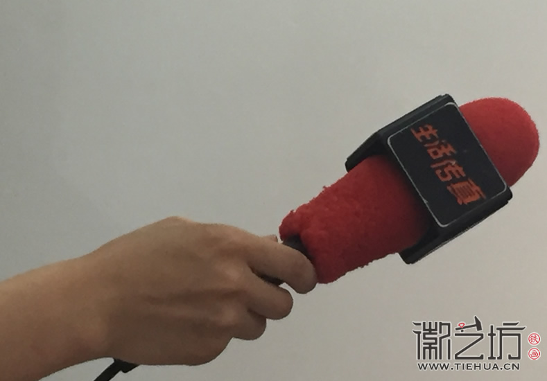 2017.6.3蕪湖電視臺(tái)蕪湖日?qǐng)?bào)來(lái)徽藝坊采訪6