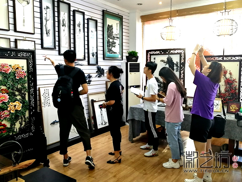 校企合作 徽藝坊正式成為安徽建筑大學(xué)藝術(shù)學(xué)院創(chuàng)新創(chuàng)業(yè)基地 (10)