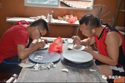 國(guó)家藝術(shù)基金蕪湖鐵畫(huà)人才培養(yǎng)項(xiàng)目赴皖南景德鎮(zhèn)考察 (6)