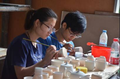 國(guó)家藝術(shù)基金蕪湖鐵畫(huà)人才培養(yǎng)項(xiàng)目赴皖南景德鎮(zhèn)考察 (7)