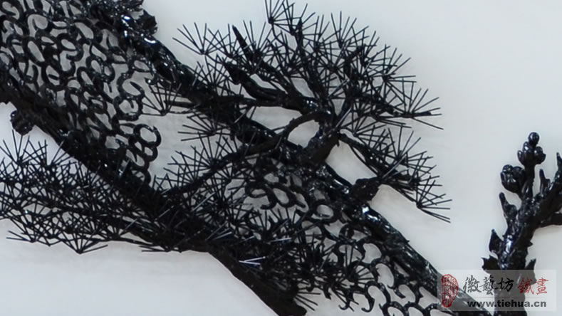 溫州醫(yī)科大學藥學院畢業(yè)生送的母校禮物-雄鷹展翅鐵畫